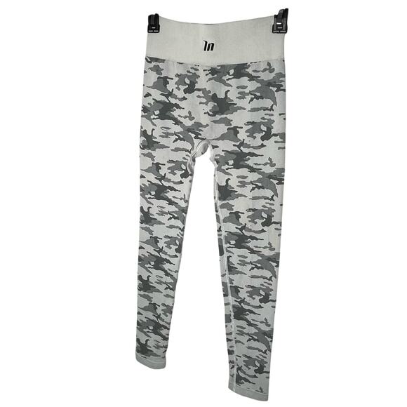 Muscle Nation Gray White Camo Print High Rise Leggings Size Medium Workout Gym - Picture 2 of 8